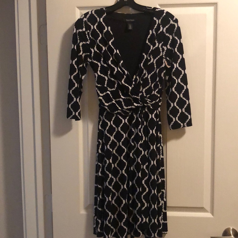 WHBM black & white 3/4 sleeve dress